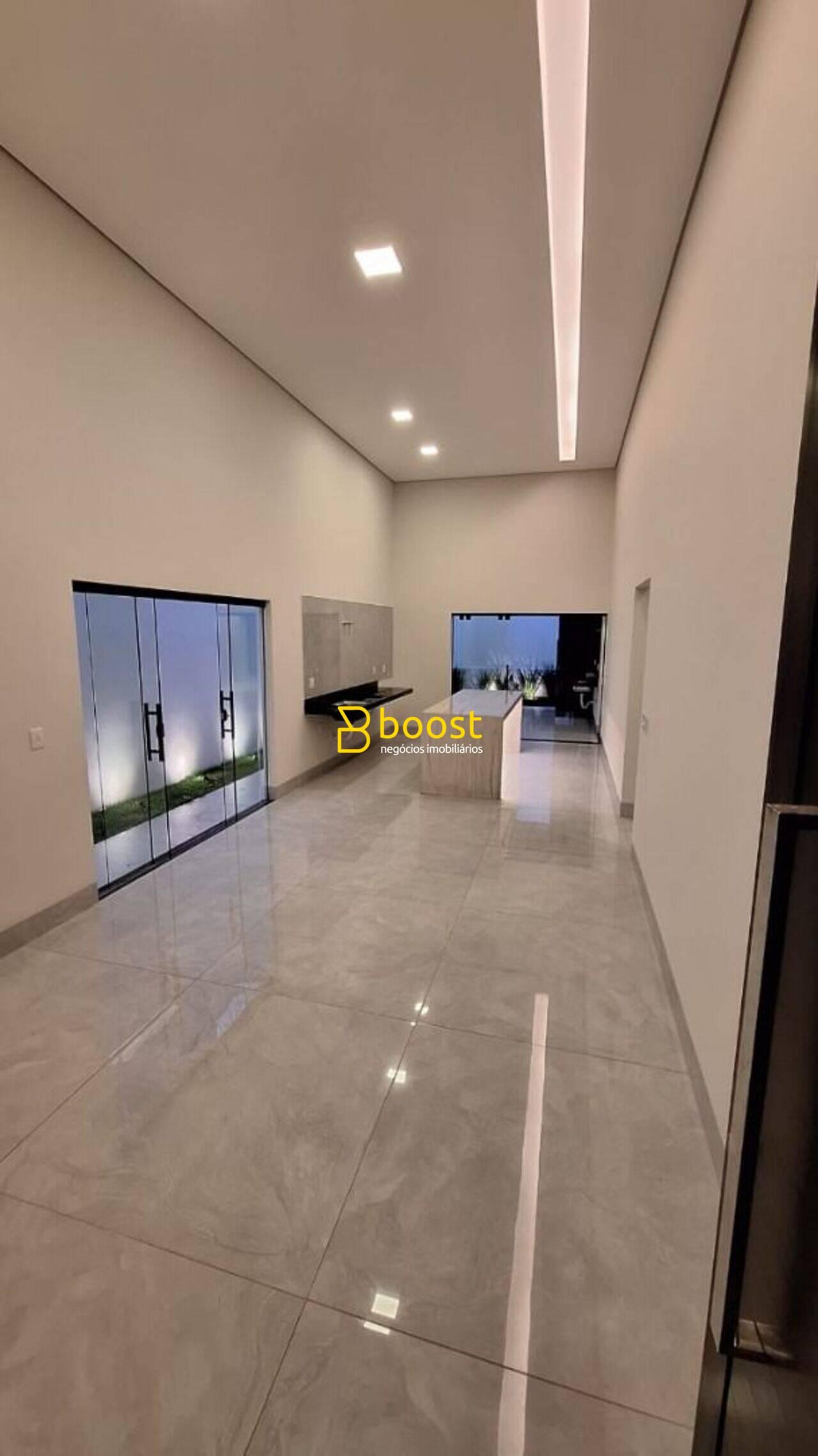 Casa com 3 dormitórios à venda, 150 m² por R$ 890.000,00 - Jardim Inconfidência - Uberlândia/MG, foto 3