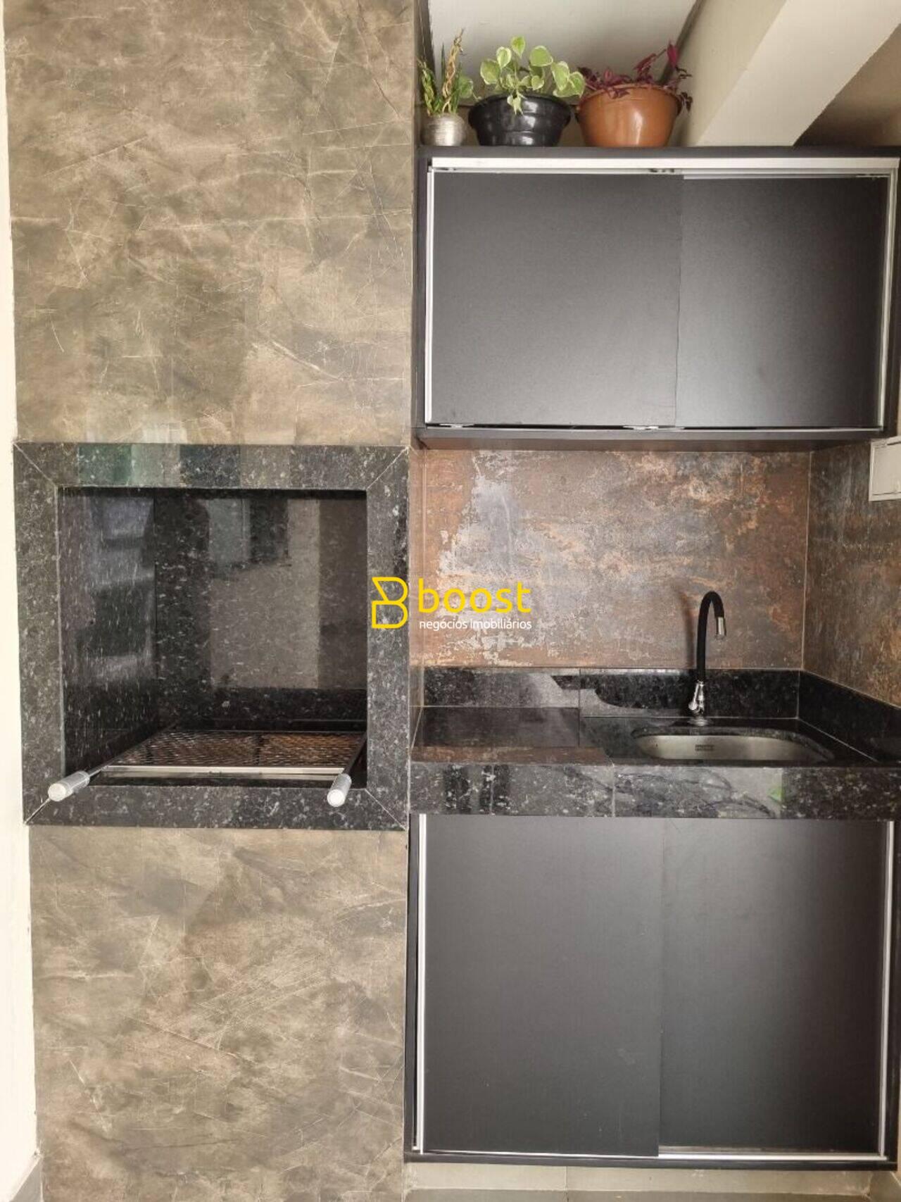 Casa com 3 dormitórios + edicula à venda, 200 m² por R$ 545.000 - Carajás - Uberlândia/MG, foto 2