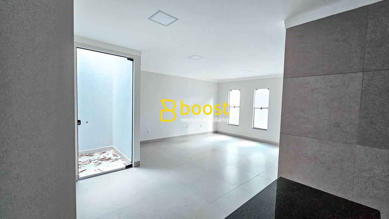 Casa com 3 quartos, 180 m², à venda por R$ 800.000 - Cidade Jardim - Uberlândia/MG