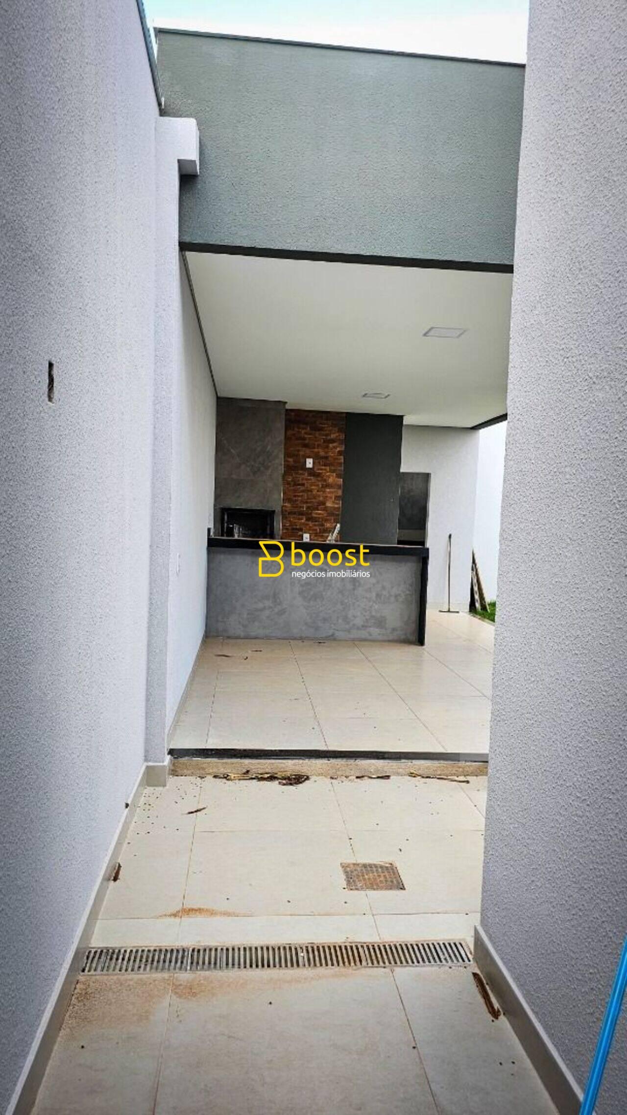 Casa com 3 quartos, 180 m², à venda por R$ 800.000 - Cidade Jardim - Uberlândia/MG, foto 2