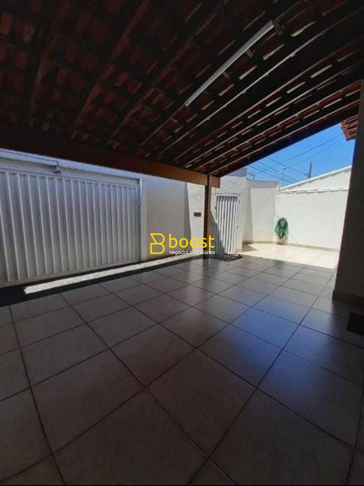 Casa com 3 dormitórios à venda, 198 m² por R$ 820.000,00 - Cidade Jardim - Uberlândia/MG, foto 3