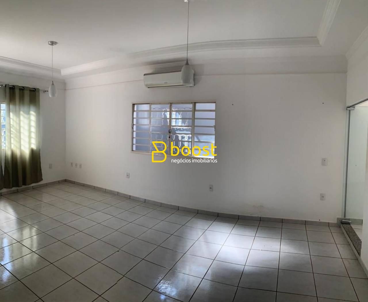 Casa com 3 quartos, 220 m², à venda por R$ 1.350.000 - Cidade Jardim - Uberlândia/MG