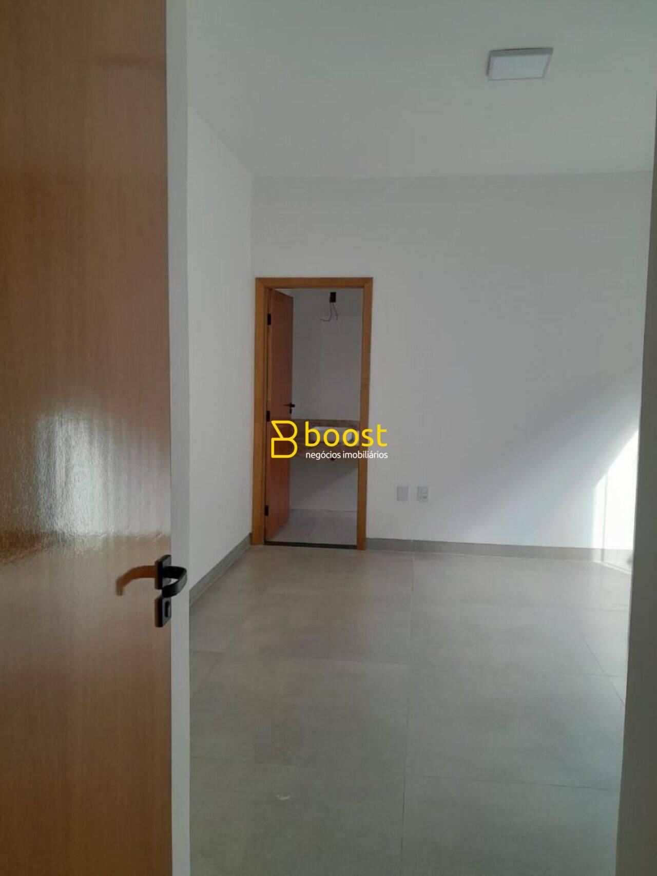 Casa com 3 dormitórios à venda, 180 m² por R$ 850.000,00 - Novo Mundo - Uberlândia/MG, foto 4