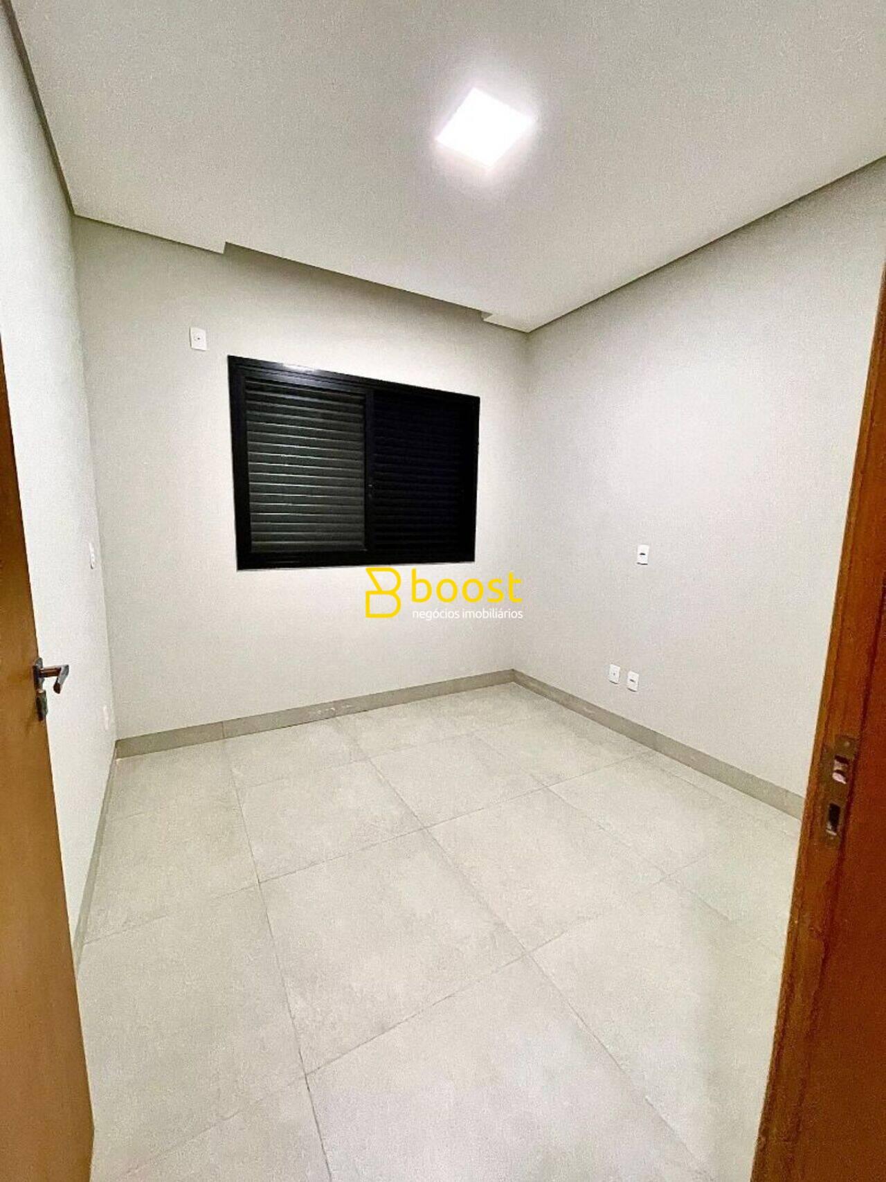 Casa com 3 quartos, 150 m², à venda por R$ 1.280.000 - Condomínio Raros - Uberlândia/MG, foto 2
