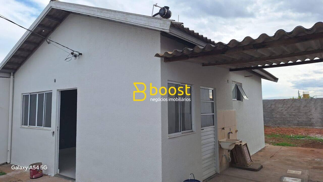 Casa com 2 dormitórios à venda, 48 m² por R$ 210.000,00 - Residencial Pequis - Uberlândia/MG, foto 2