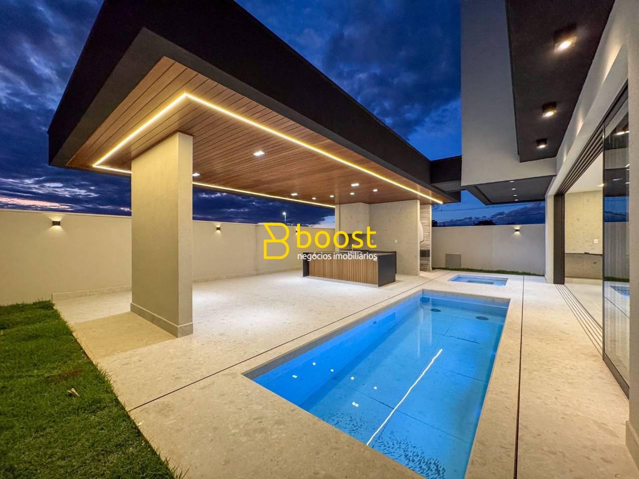 Casa com 4 quartos, 330 m², à venda por R$ 4.000.000 - Jardim Sul - Uberlândia/MG