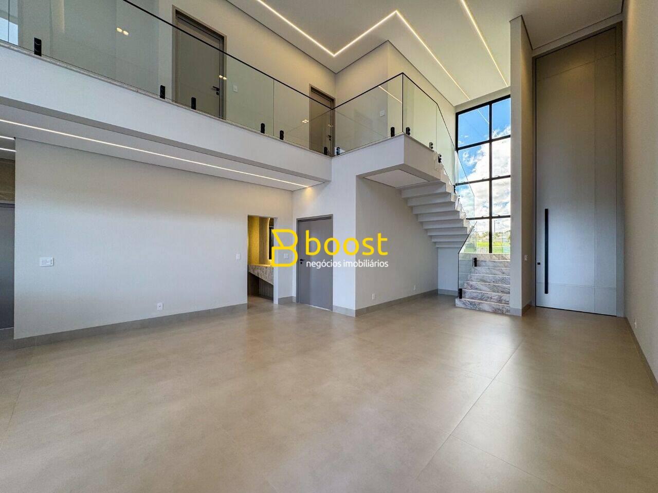 Casa com 3 quartos, 335 m², à venda por R$ 4.000.000 - Jardim Sul - Uberlândia/MG, foto 4