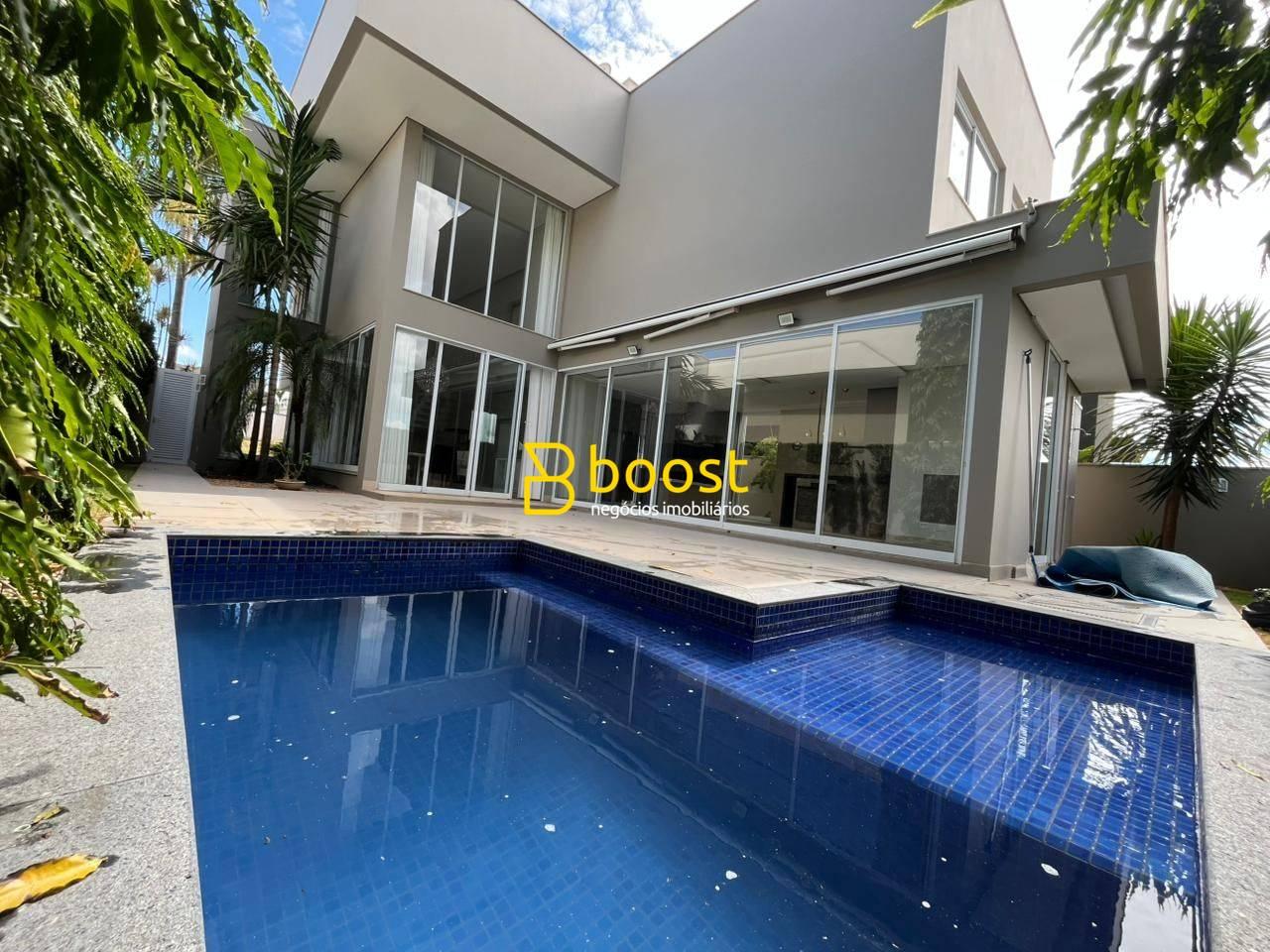 Casa com 4 dormitórios à venda, 303 m² por R$ 4.200.000 - Jardim Sul - Uberlândia/MG