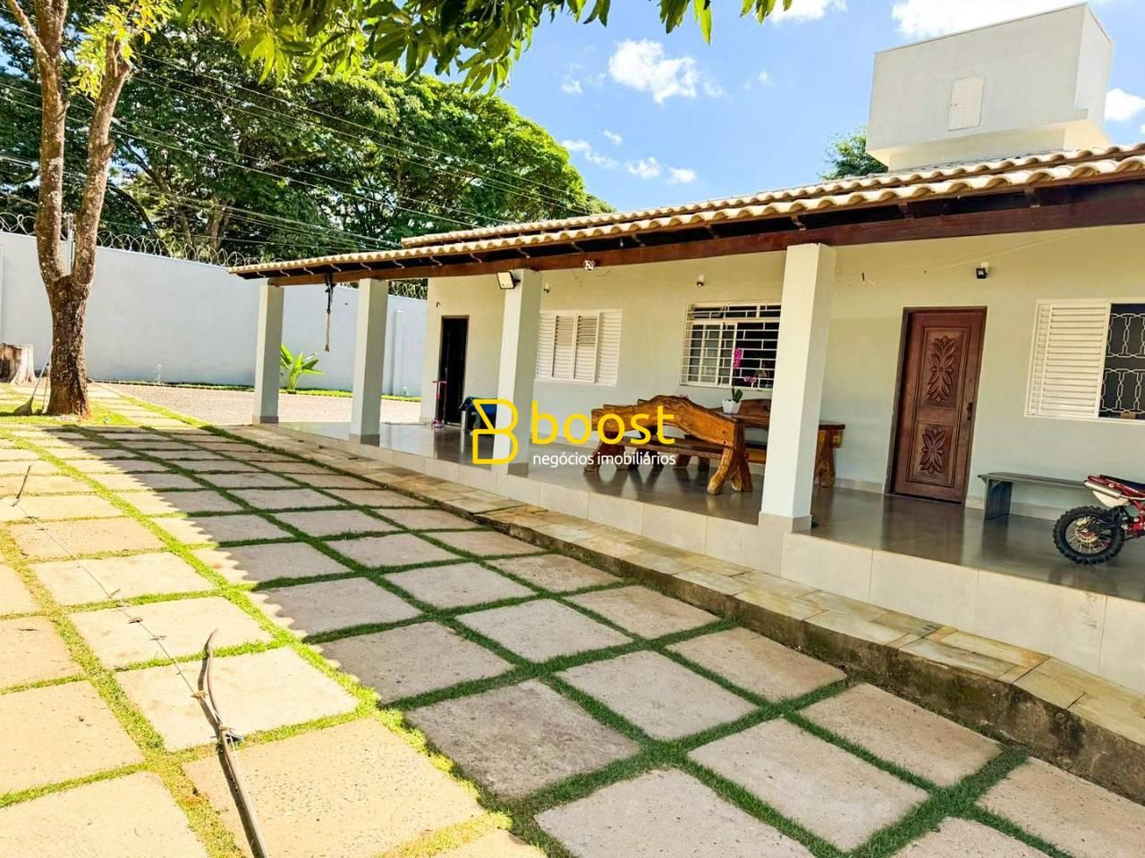Chácara com 6 dormitórios à venda, 5000 m² por R$ 1.990.000 - Mansões Aeroporto - Uberlândia/MG