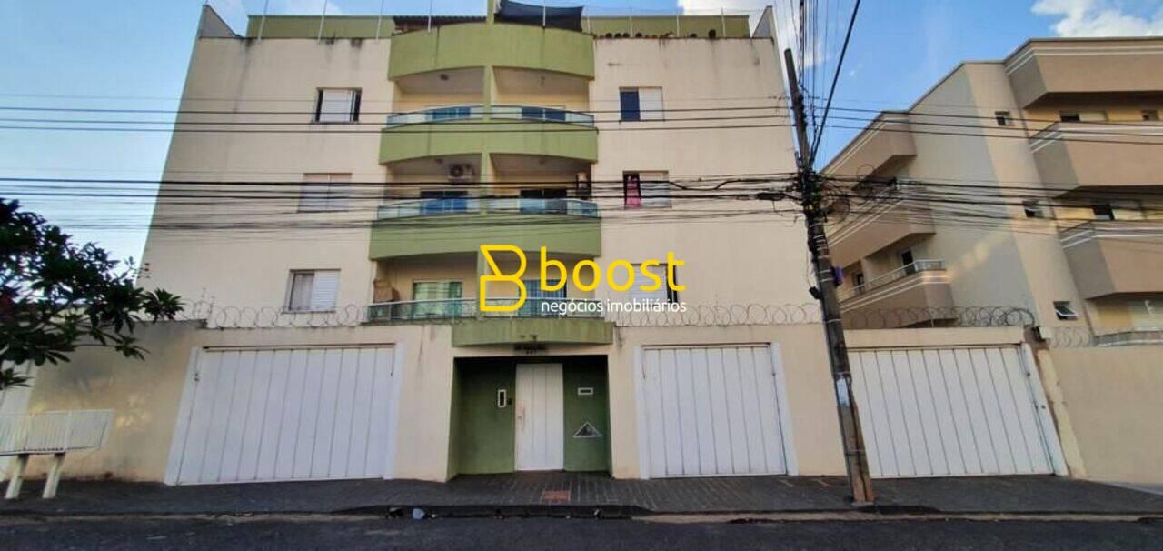 Cobertura com 4 dormitórios à venda por R$ 660.000,00 - Santa Mônica - Uberlândia/MG, foto 4