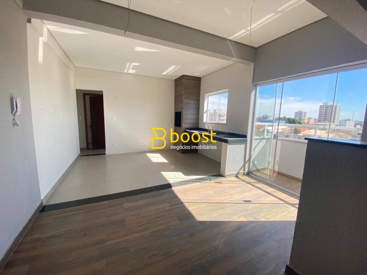 Cobertura à venda, 115 m² por R$ 595.000,00 - Santa Mônica - Uberlândia/MG, foto 2