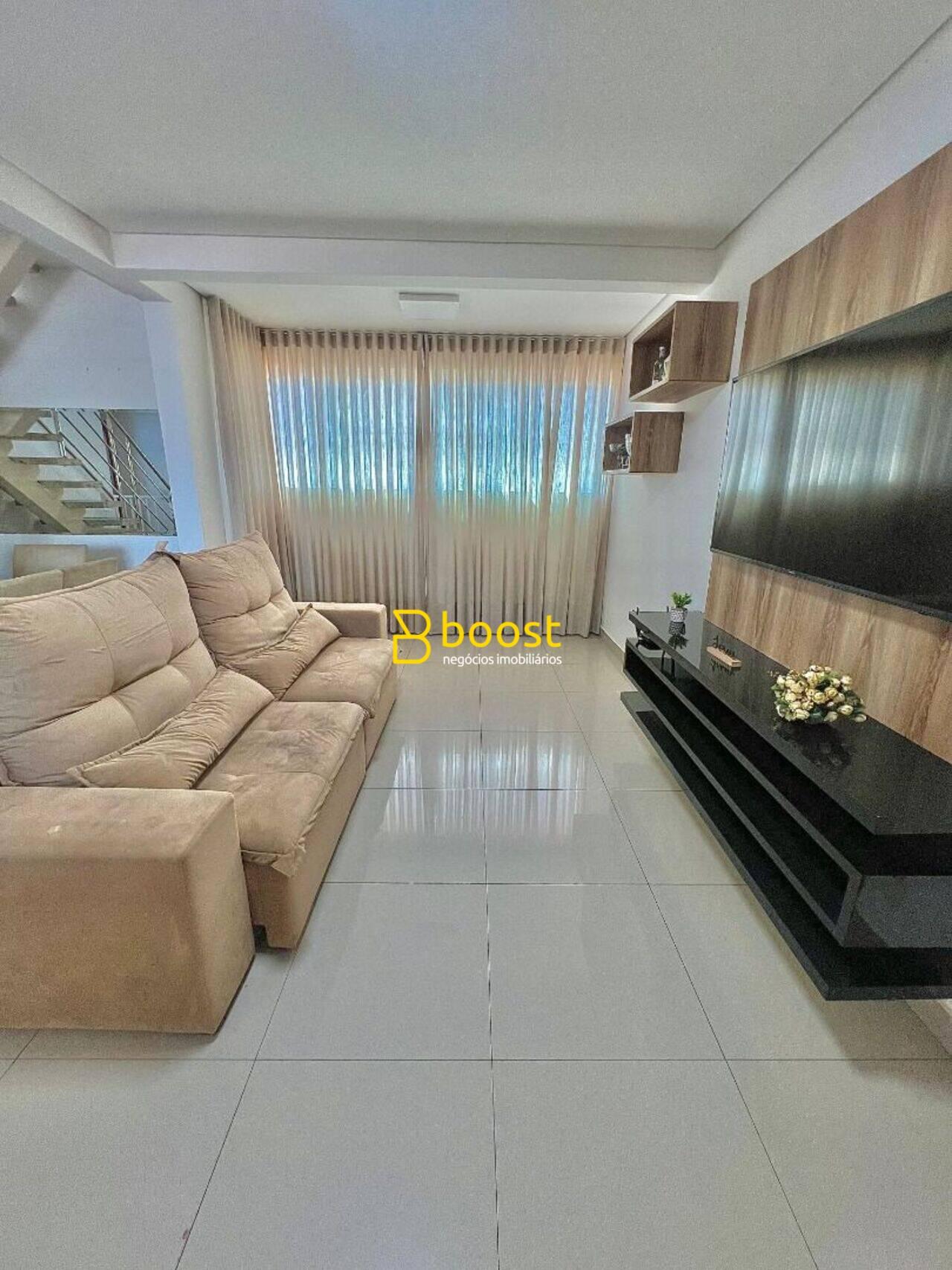 Cobertura duplex com 4 dormitórios à venda, 200 m² por R$ 1.050.000 - Santa Mônica - Uberlândia/MG, foto 2