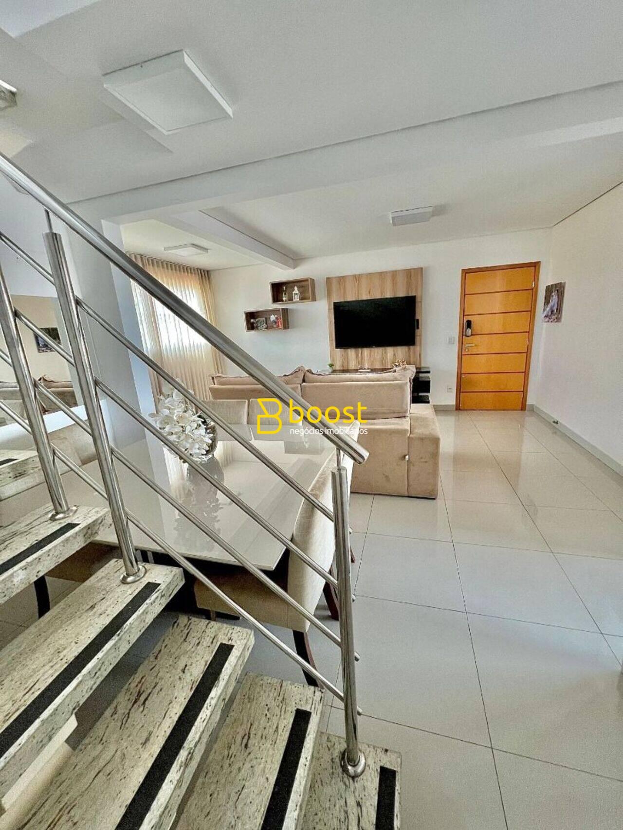 Cobertura duplex com 4 dormitórios à venda, 200 m² por R$ 1.050.000 - Santa Mônica - Uberlândia/MG, foto 3