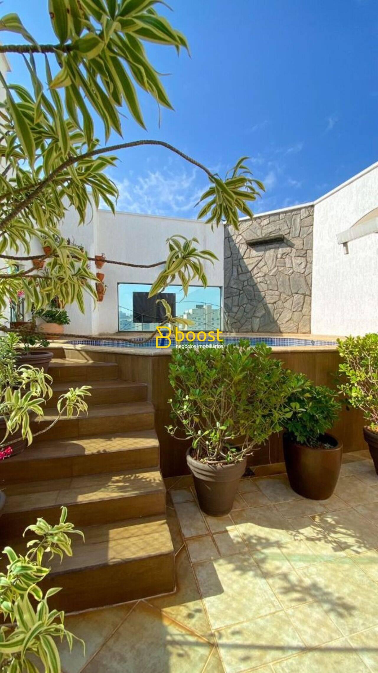Cobertura com 4 dormitórios à venda, 259 m² por R$ 1.200.000,00 - Santa Maria - Uberlândia/MG, foto 3