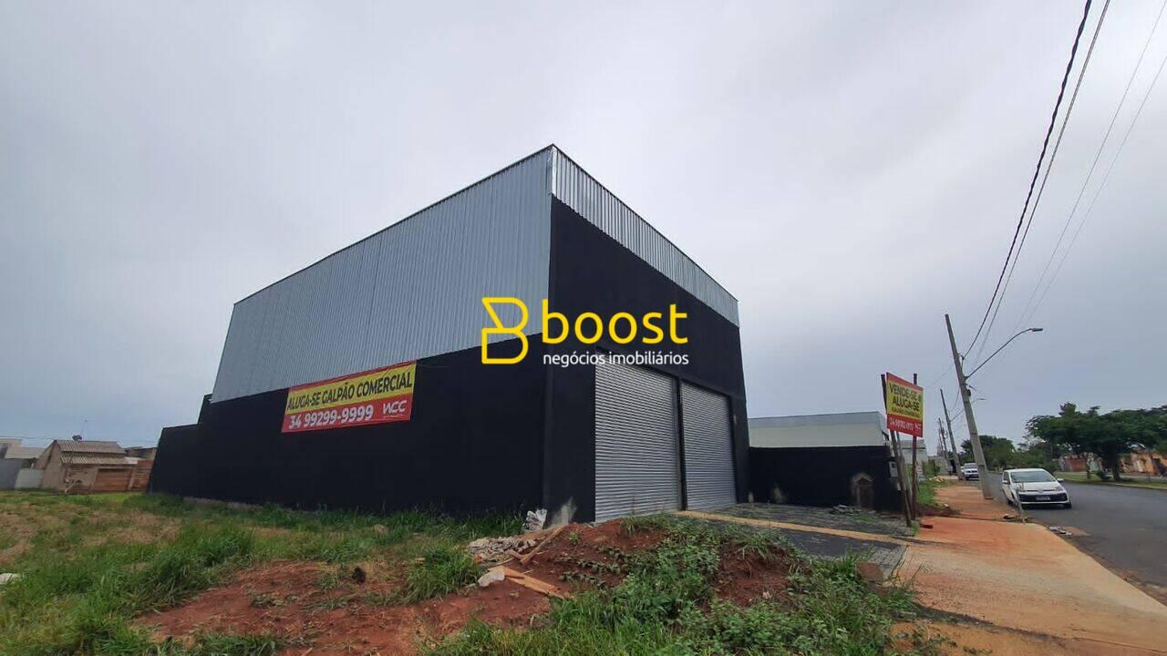 Galpão, 223 m², à venda por R$ 1.005.210 - Laranjeiras - Uberlândia/MG, foto 2