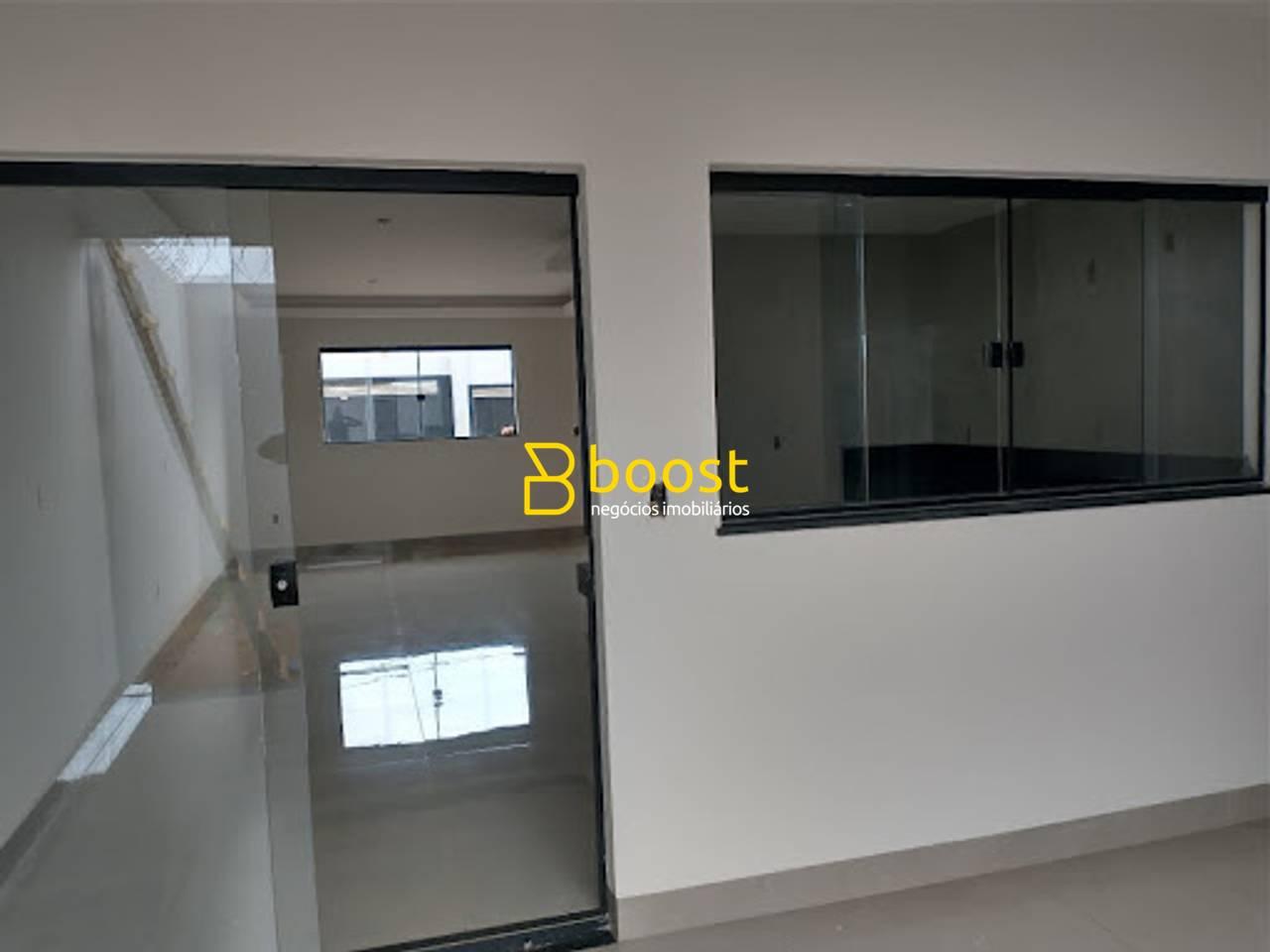 Sobrado com 3 dormitórios à venda, 127 m² por R$ 590.000,00 - Grand Ville - Uberlândia/MG