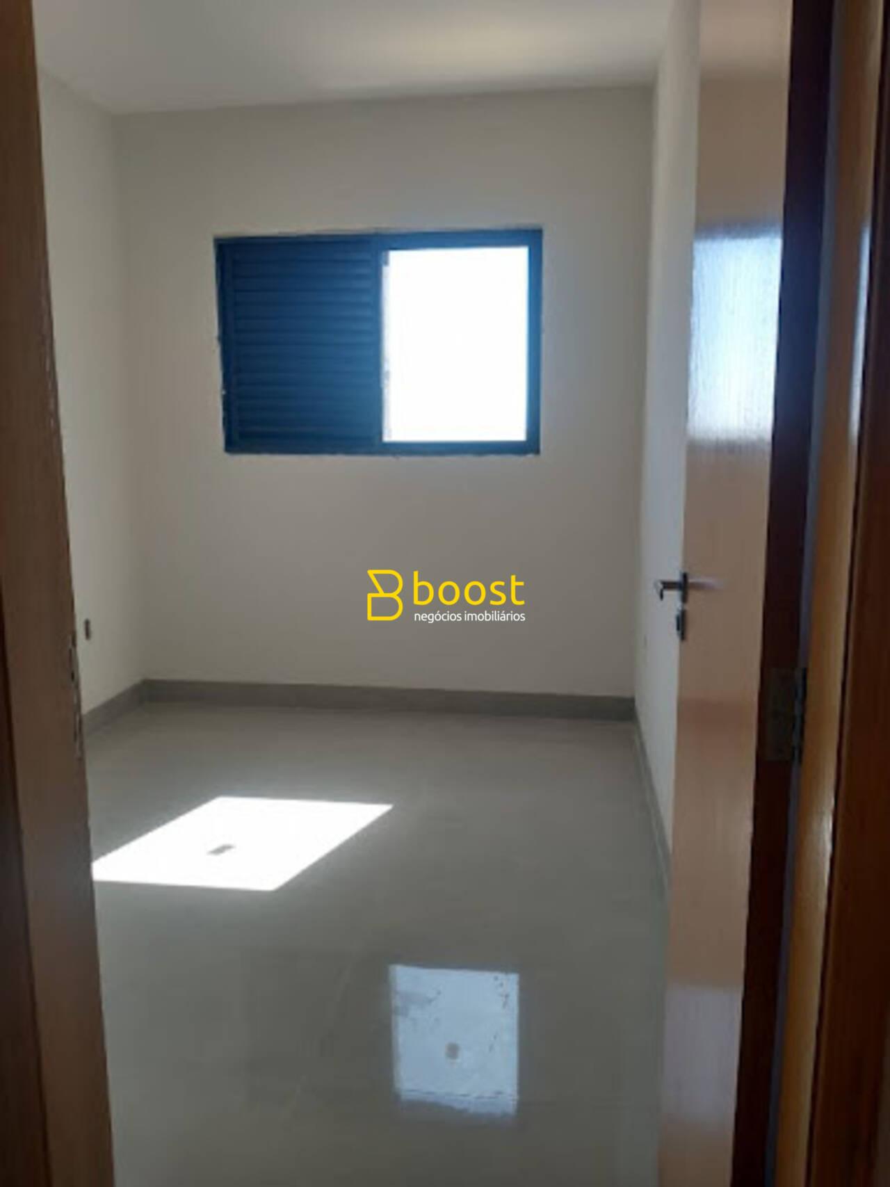 Sobrado com 3 dormitórios à venda, 127 m² por R$ 590.000,00 - Grand Ville - Uberlândia/MG, foto 4