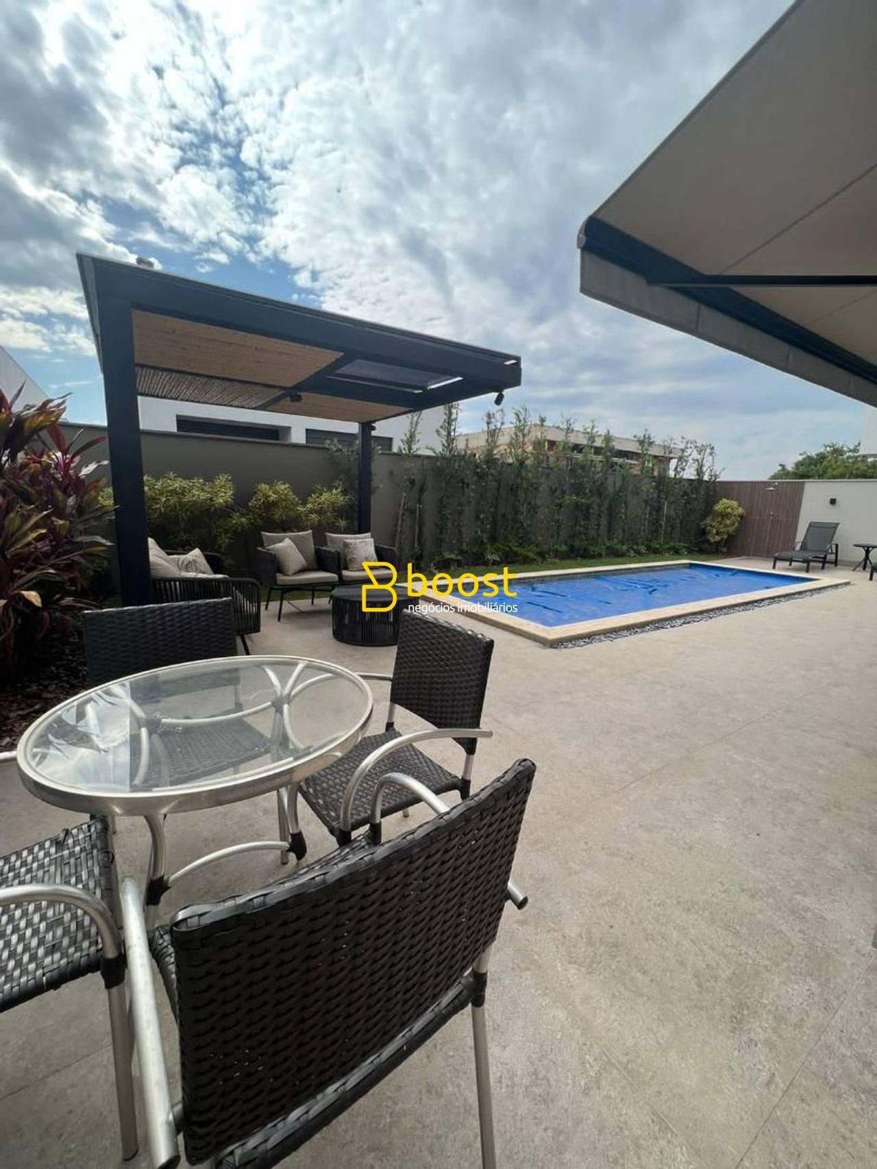 Sobrado com 4 dormitórios à venda, 440 m² por R$ 3.780.000,00 - Cyrela I - Uberlândia/MG