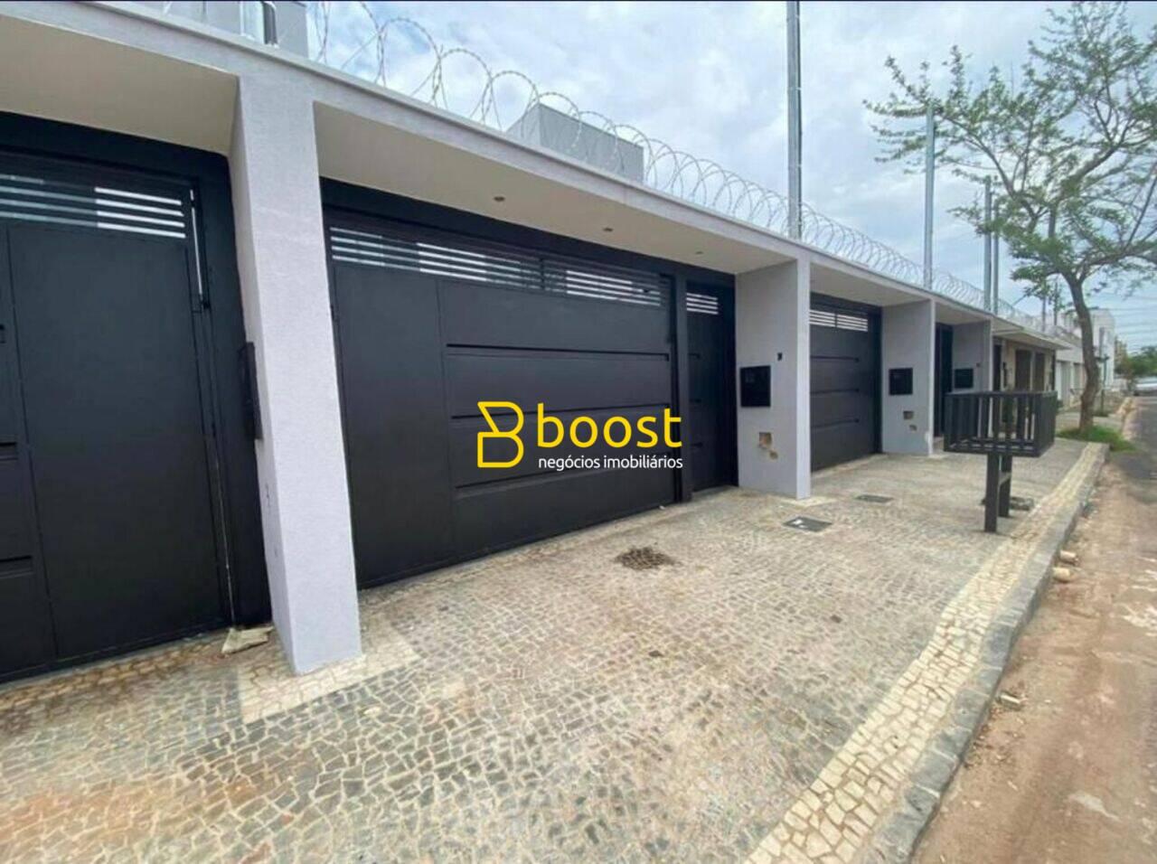 Sobrado à venda, 119 m² por R$ 580.000,00 - Novo Mundo - Uberlândia/MG, foto 2
