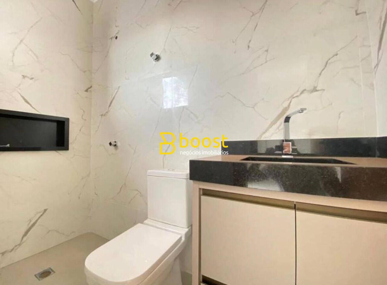 Sobrado à venda, 119 m² por R$ 580.000,00 - Novo Mundo - Uberlândia/MG, foto 4