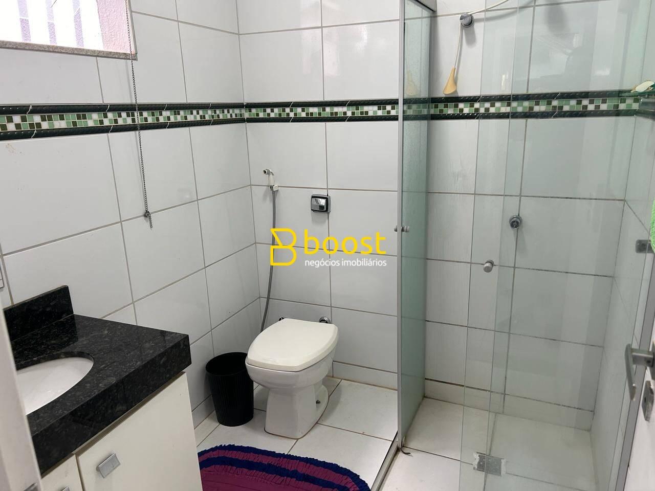 Sobrado à venda, 246 m² por R$ 950.000,00 - Jardim América II - Uberlândia/MG, foto 4