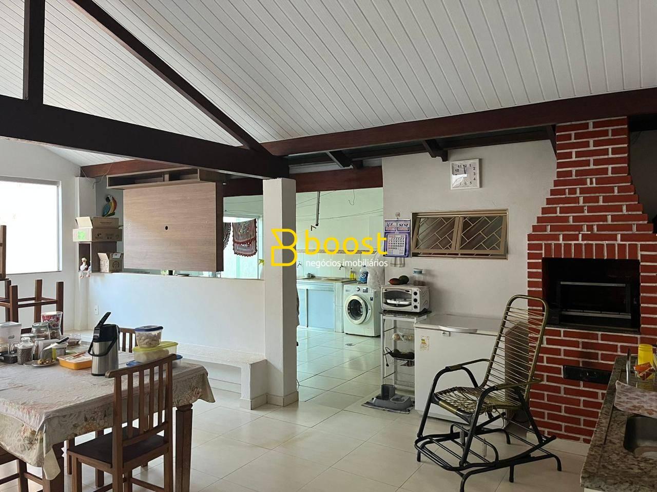 Sobrado com 3 dormitórios à venda por R$ 1.150.000,00 - Jardim Finotti - Uberlândia/MG