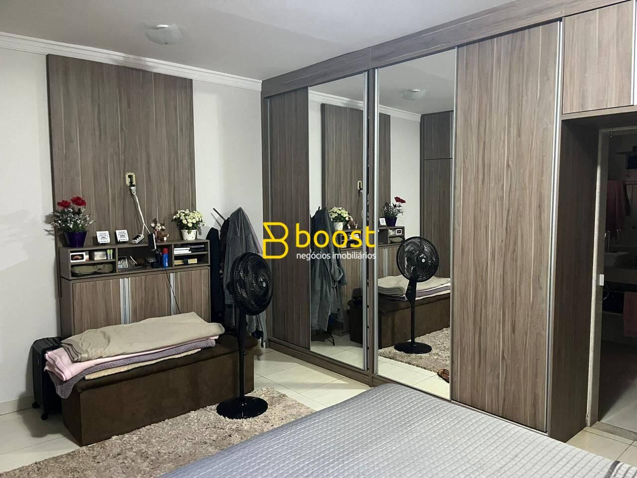 Sobrado com 3 dormitórios à venda por R$ 1.150.000,00 - Jardim Finotti - Uberlândia/MG, foto 2