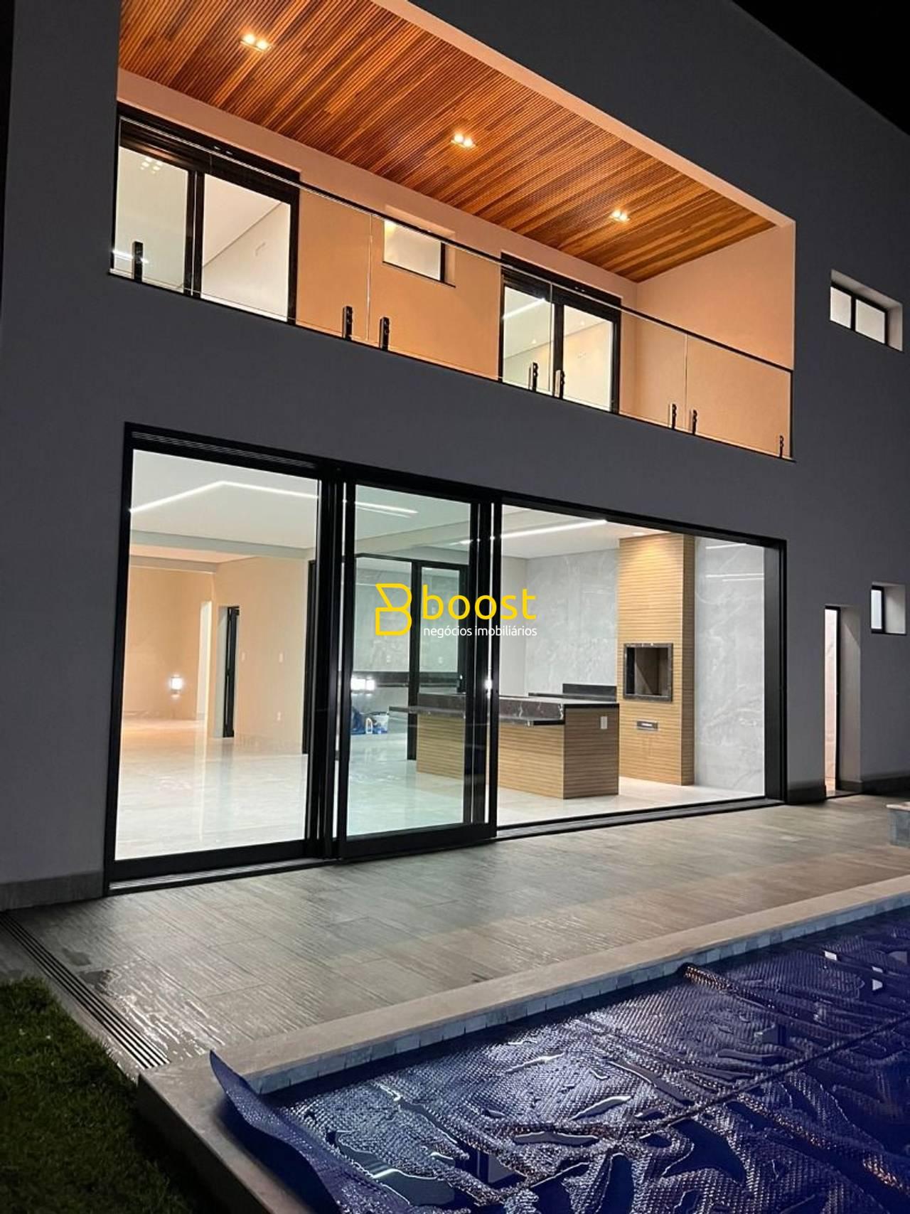 Sobrado com 4 quartos, 362 m², à venda por R$ 3.950.000 - Granja Marileusa - Uberlândia/MG