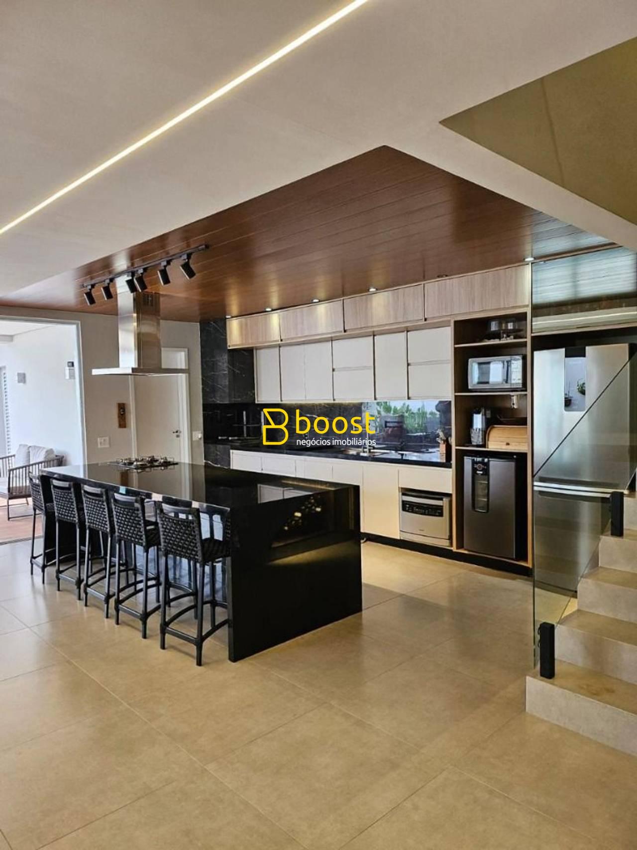 Sobrado com 4 dormitórios à venda, 231 m² por R$ 1.790.000,00 - Condomínio Raros - Uberlândia/MG