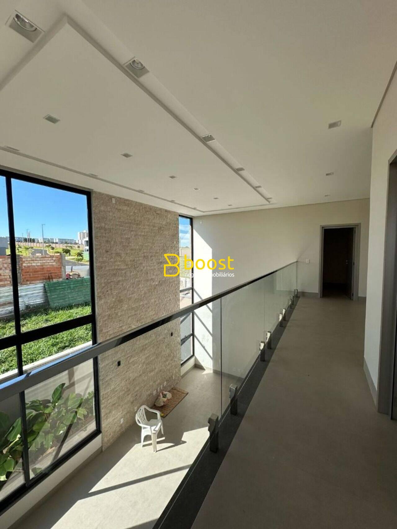 Sobrado com 4 dormitórios à venda, 287 m² por R$ 3.400.000 - Condomínio Tamboré - Uberlândia/MG, foto 4