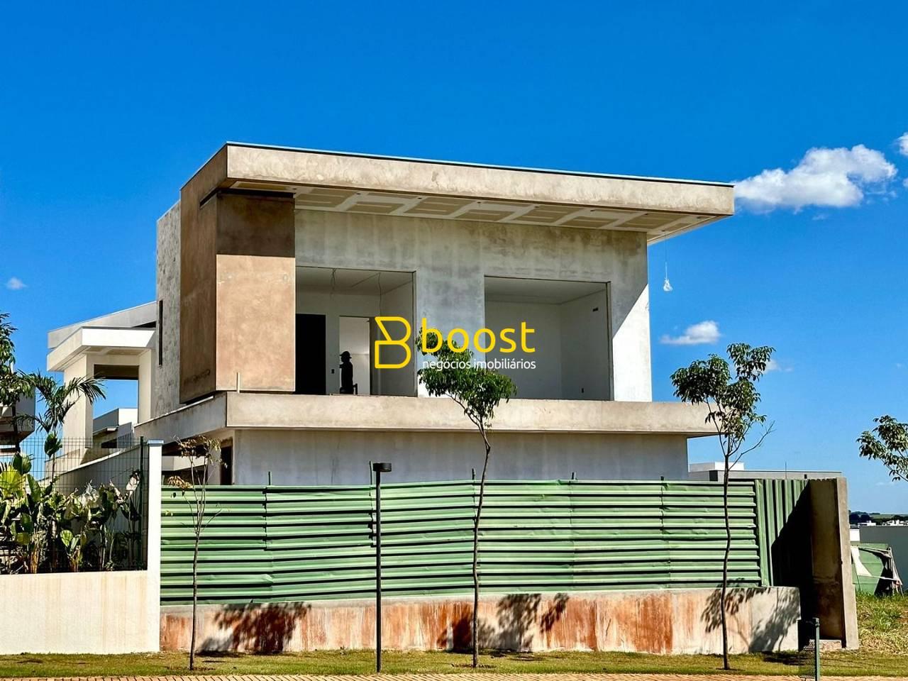 Sobrado com 4 dormitórios à venda, 362 m² por R$ 4.334.000,00 - Condomínio Tamboré - Uberlândia/MG