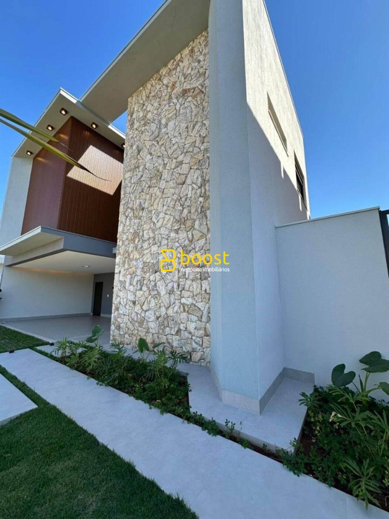 Sobrado com 3 quartos, 300 m², à venda por R$ 3.550.000 - Jardim Versailles - Uberlândia/MG, foto 2