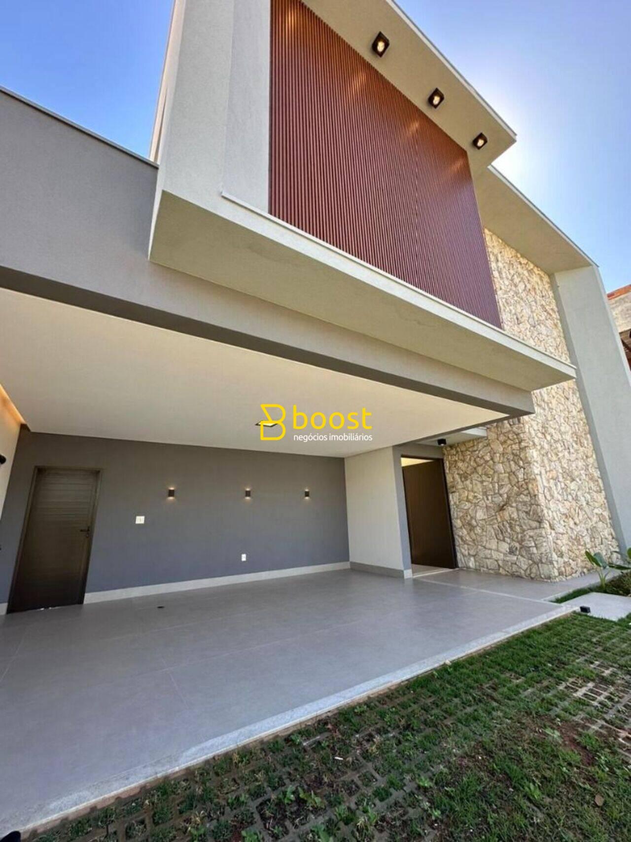Sobrado com 3 quartos, 300 m², à venda por R$ 3.550.000 - Jardim Versailles - Uberlândia/MG, foto 3