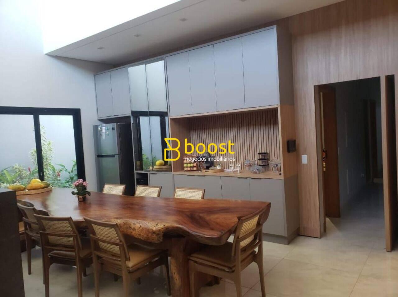 Sobrado com 4 dormitórios à venda, 249 m² por R$ 2.600.000 - Jardins Barcelona - Uberlândia/MG, foto 3