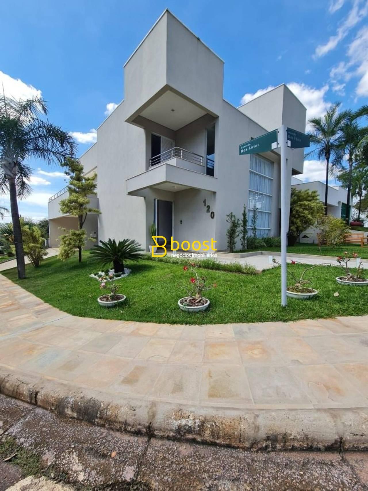 Sobrado, 411 m², à venda por R$ 3.060.000 - Jardins Barcelona - Uberlândia/MG