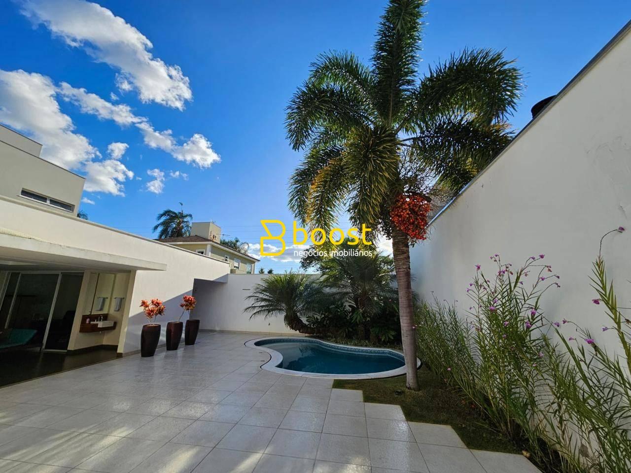 Sobrado com 4 quartos, à venda por R$ 3.500.000 - Condomínio Villa do Sol - Uberlândia/MG