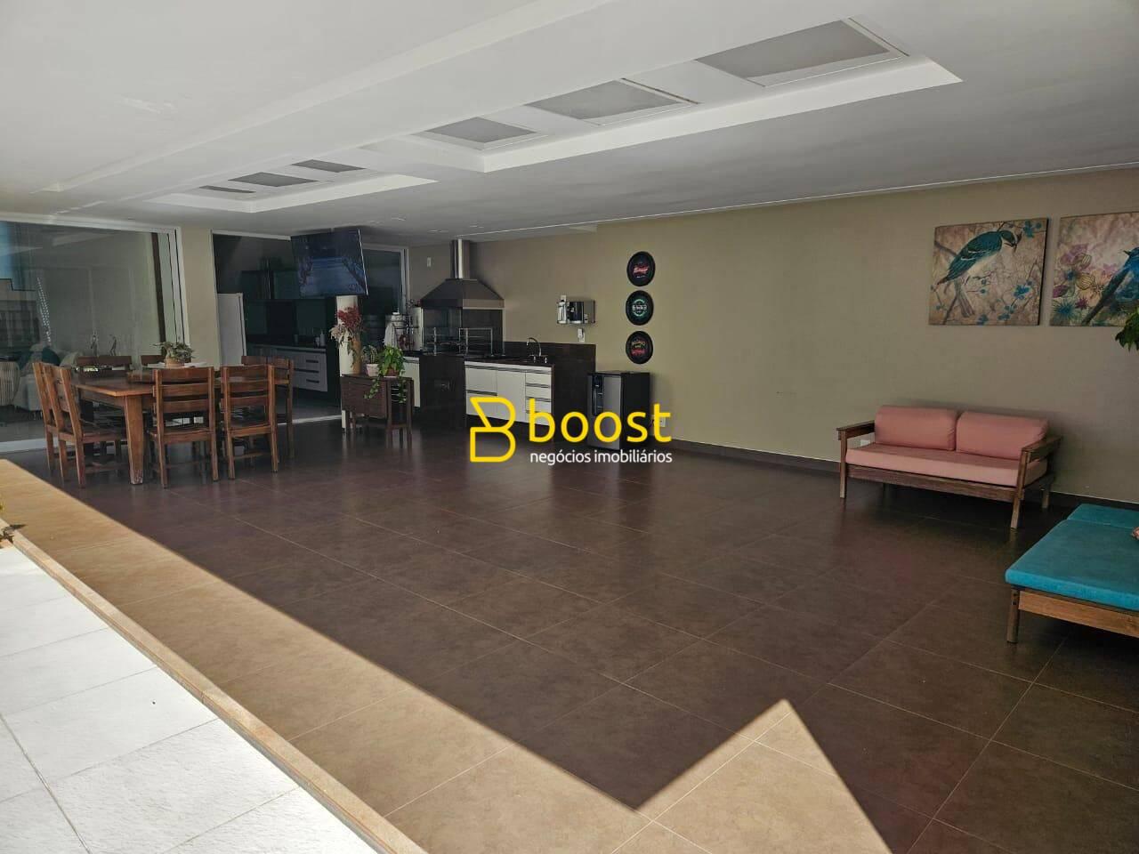 Sobrado com 4 quartos, à venda por R$ 3.500.000 - Condomínio Villa do Sol - Uberlândia/MG, foto 2