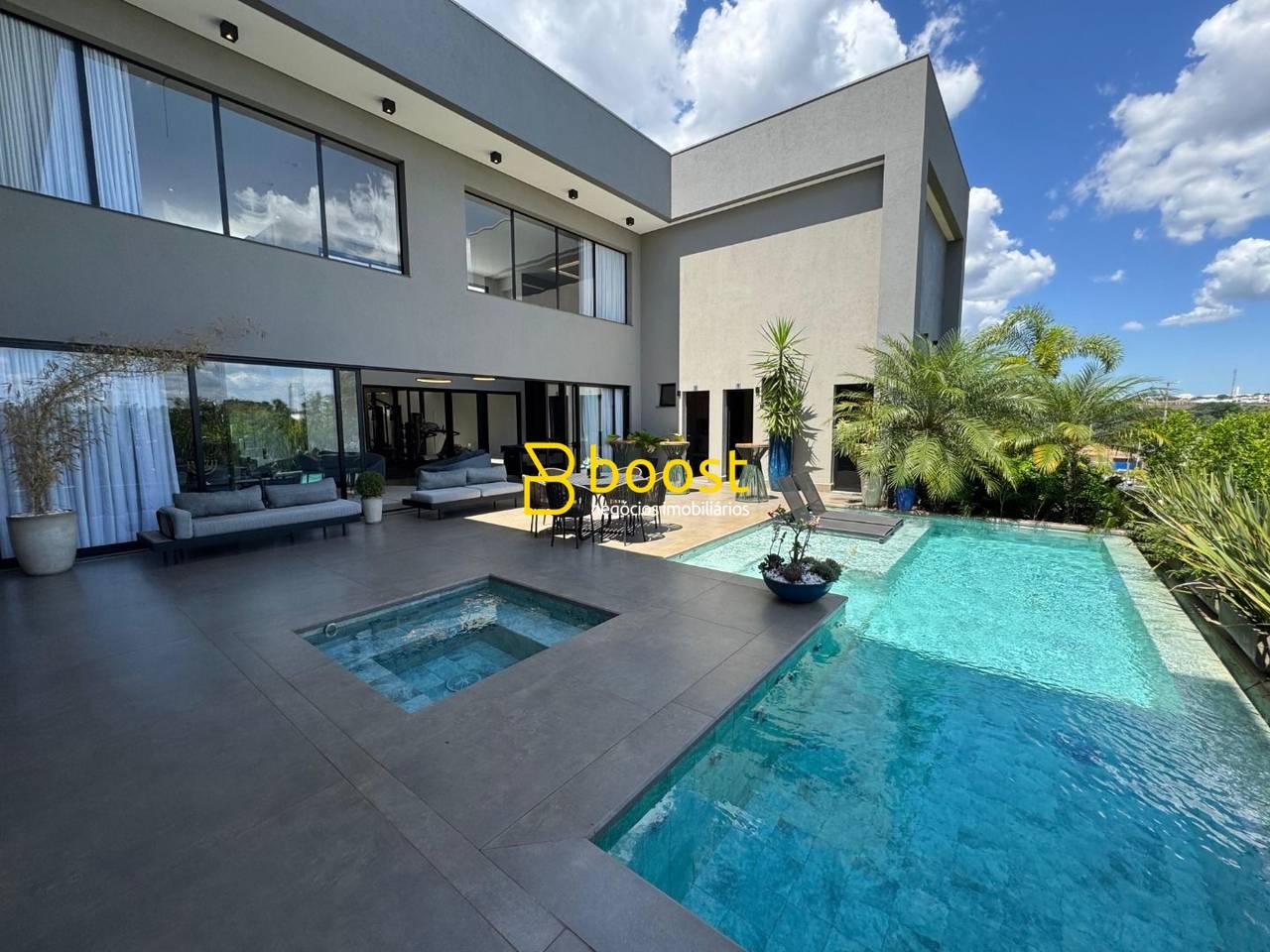 Sobrado com 4 dormitórios à venda, 475 m² por R$ 6.850.000,00 - Jardins Gênova - Uberlândia/MG