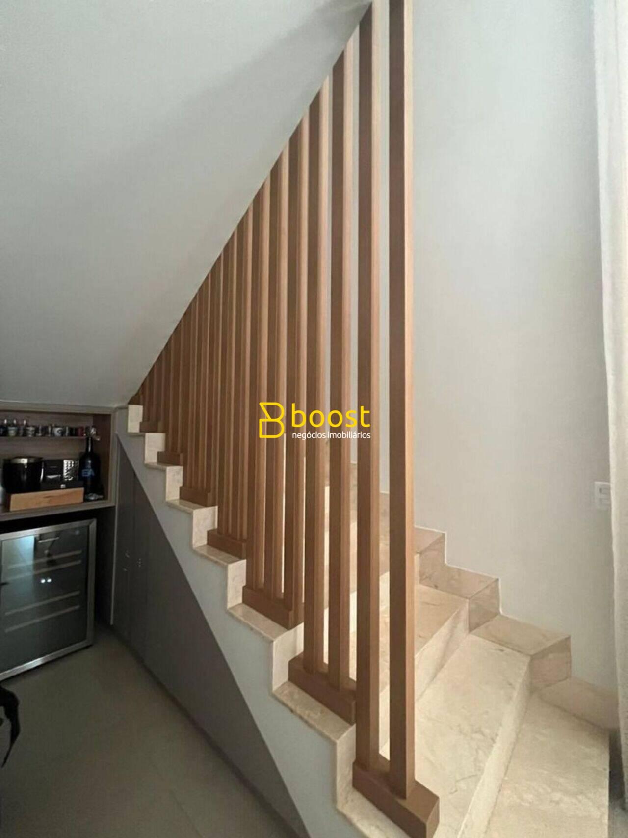 Sobrado com 4 quartos, 284 m², à venda por R$ 3.900.000 - Condomínio Cyrela Buritis - Uberlândia/MG, foto 4