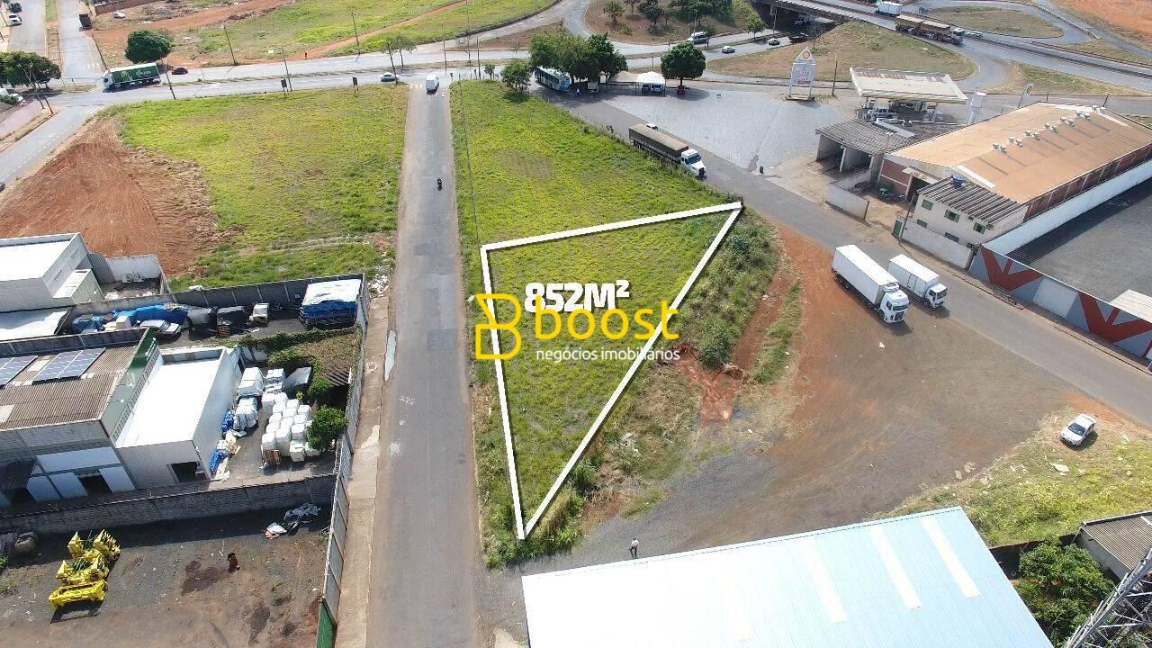 Terreno à venda, 852 m² por R$ 1.032.000,00 - Segismundo Pereira - Uberlândia/MG, foto 3