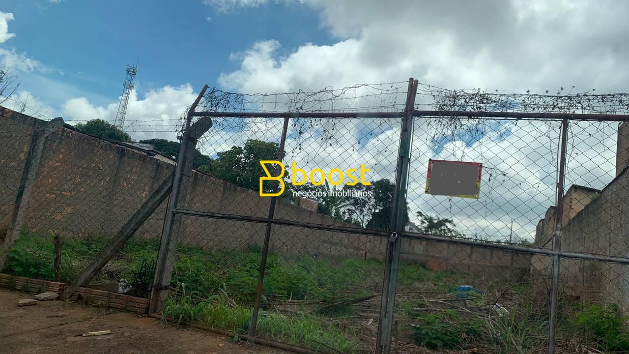 Terreno à venda, 12x40 m² por R$ 350.000 - Tibery - Uberlândia/MG