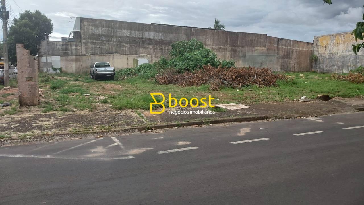 Terreno à venda, 565 m² por R$ 743.500 - Tibery - Uberlândia/MG