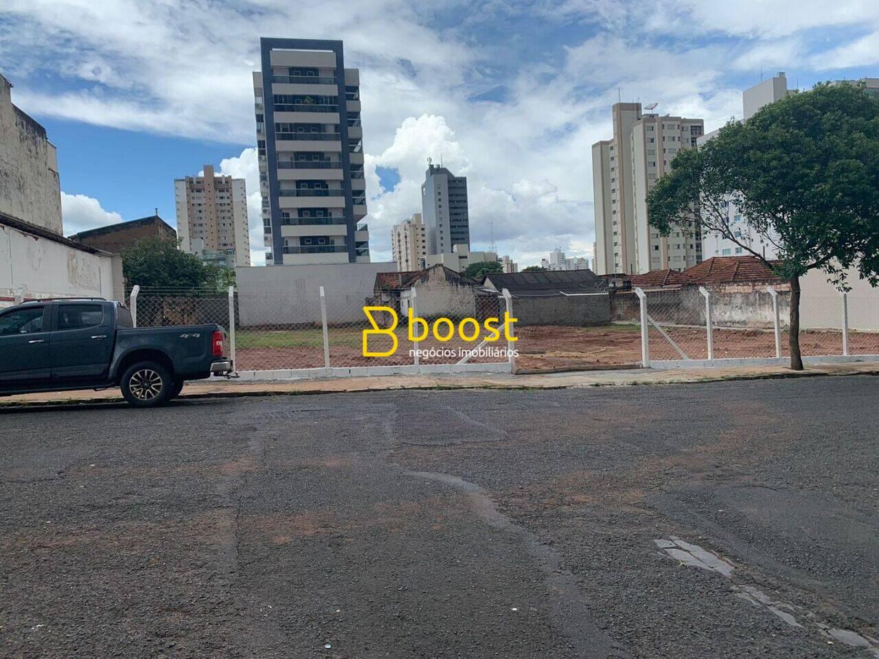 Terreno, 1.480 m², à venda por R$ 3.600.000 - Vila Oswaldo - Uberlândia/MG, foto 3