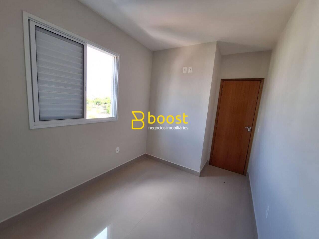 Apartamento com 2 dormitórios à venda, 80 m² por R$ 450.000,00 - Santa Mônica - Uberlândia/MG, foto 2