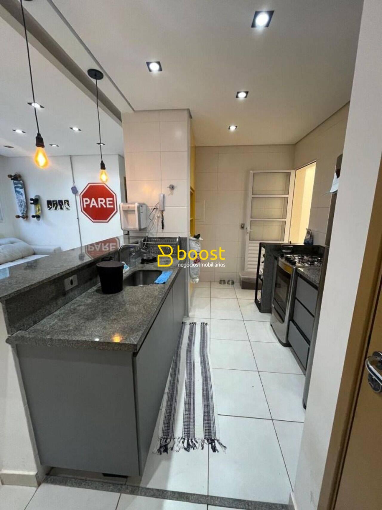 Apartamento com 2 dormitórios à venda, 85 m² por R$ 310.000 - Umuarama - Uberlândia/MG, foto 3
