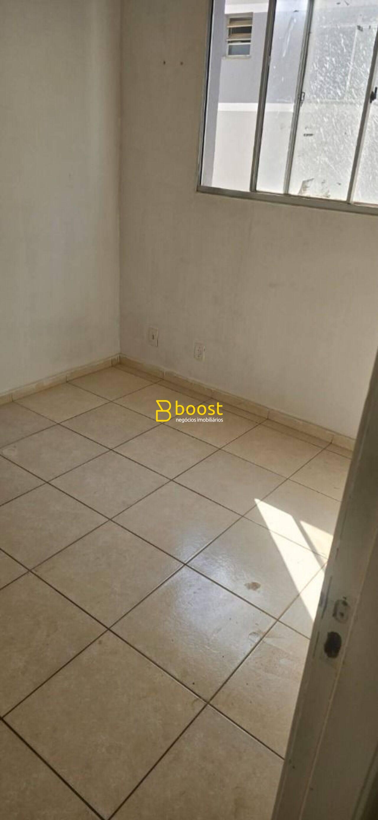 Apartamento com 2 quartos, 43 m², à venda por R$ 199.000 - Gávea - Uberlândia/MG, foto 2
