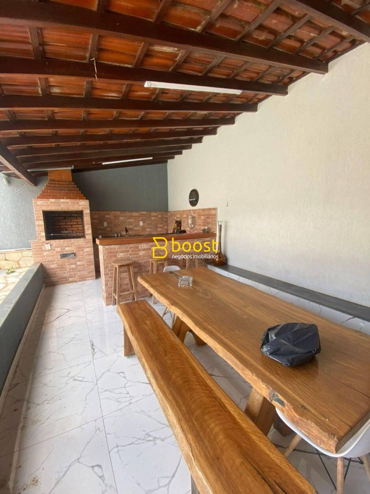 Casa à venda por R$ 700.000,00 - Cidade Jardim - Uberlândia/MG, foto 3