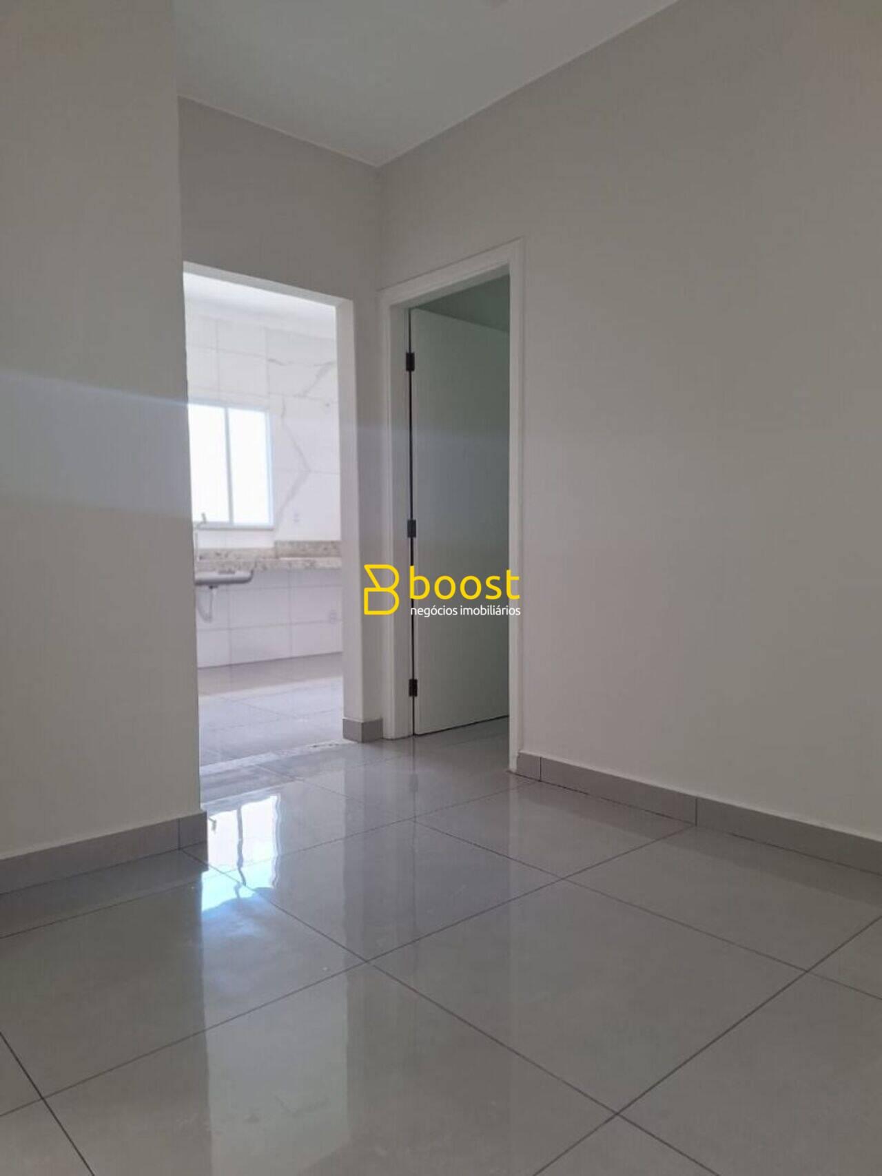Casa com 3 quartos, 135 m², à venda por R$ 770.000 - Cidade Jardim - Uberlândia/MG, foto 3