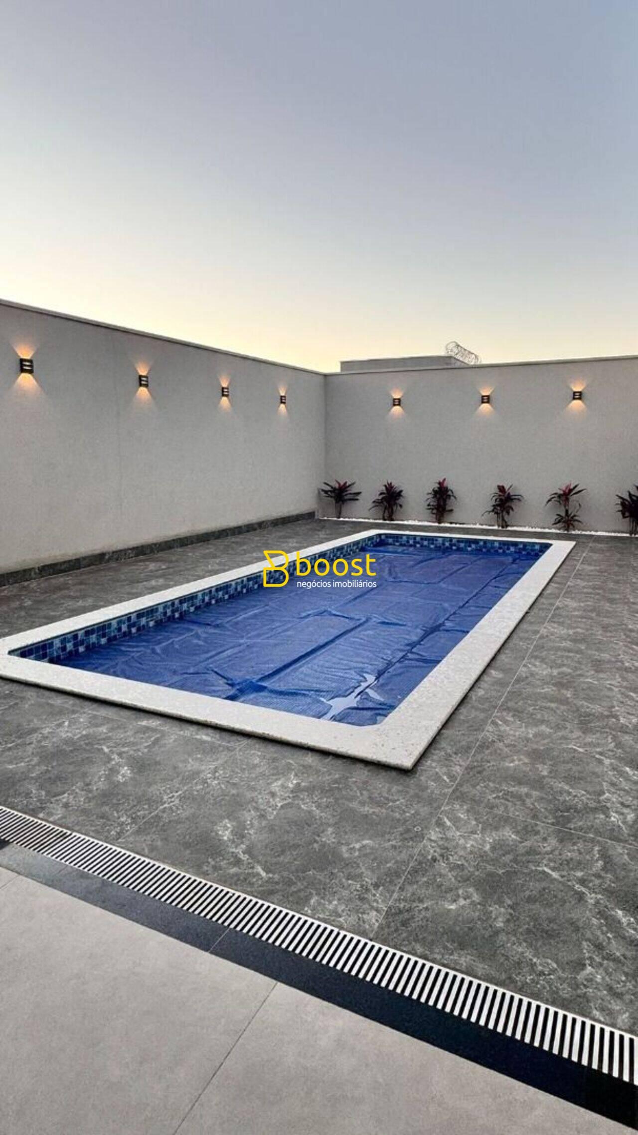 Casa com 3 quartos, 150 m², à venda por R$ 1.000.000 - Alto Umuarama - Uberlândia/MG, foto 2