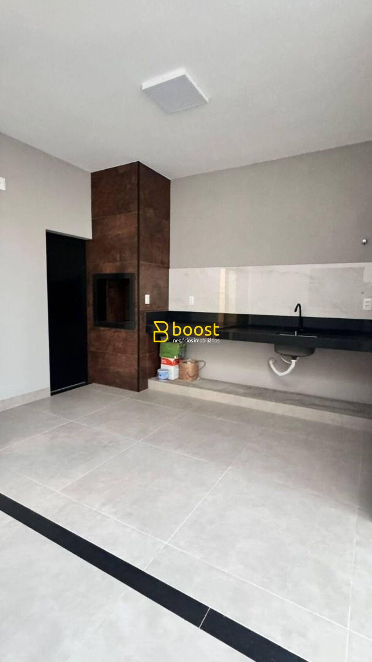 Casa com 3 quartos, 150 m², à venda por R$ 1.000.000 - Alto Umuarama - Uberlândia/MG, foto 3